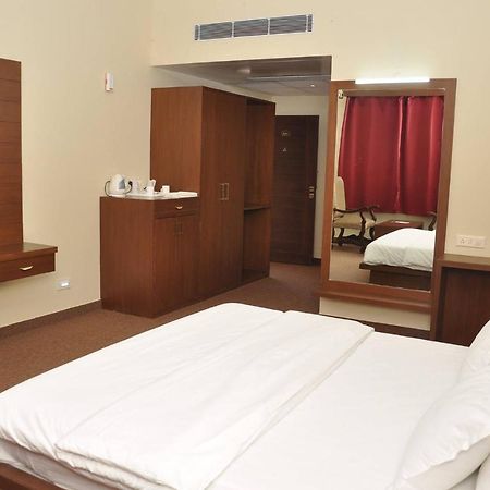Neelkanth'S Bagar Inn Resort Jhunjhunu Exteriér fotografie