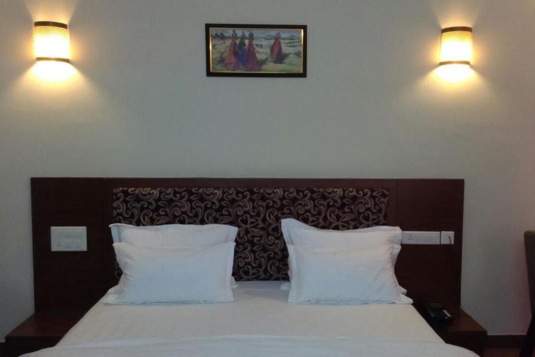 Neelkanth'S Bagar Inn Resort Jhunjhunu Exteriér fotografie